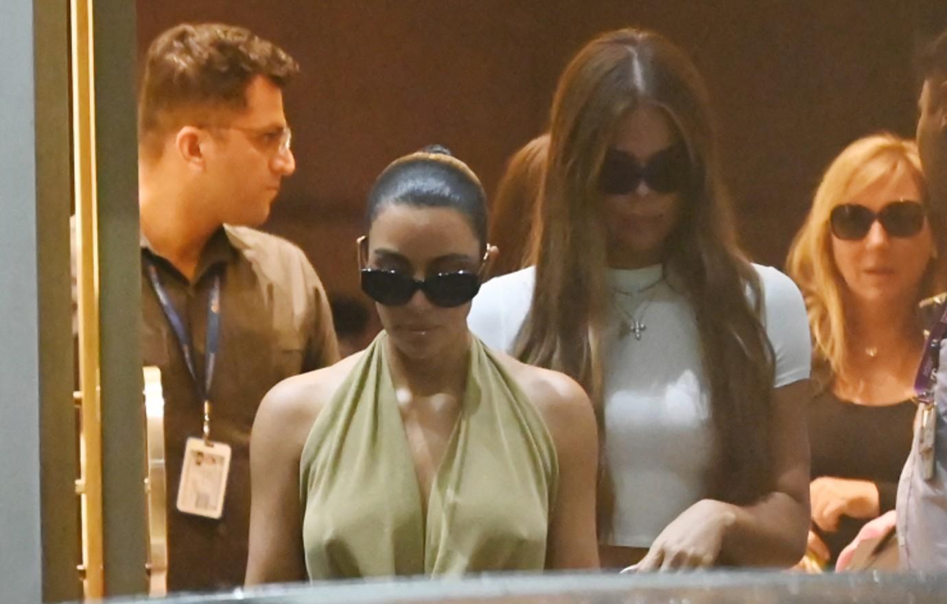 kim and khloe kardashian seen arriving in india