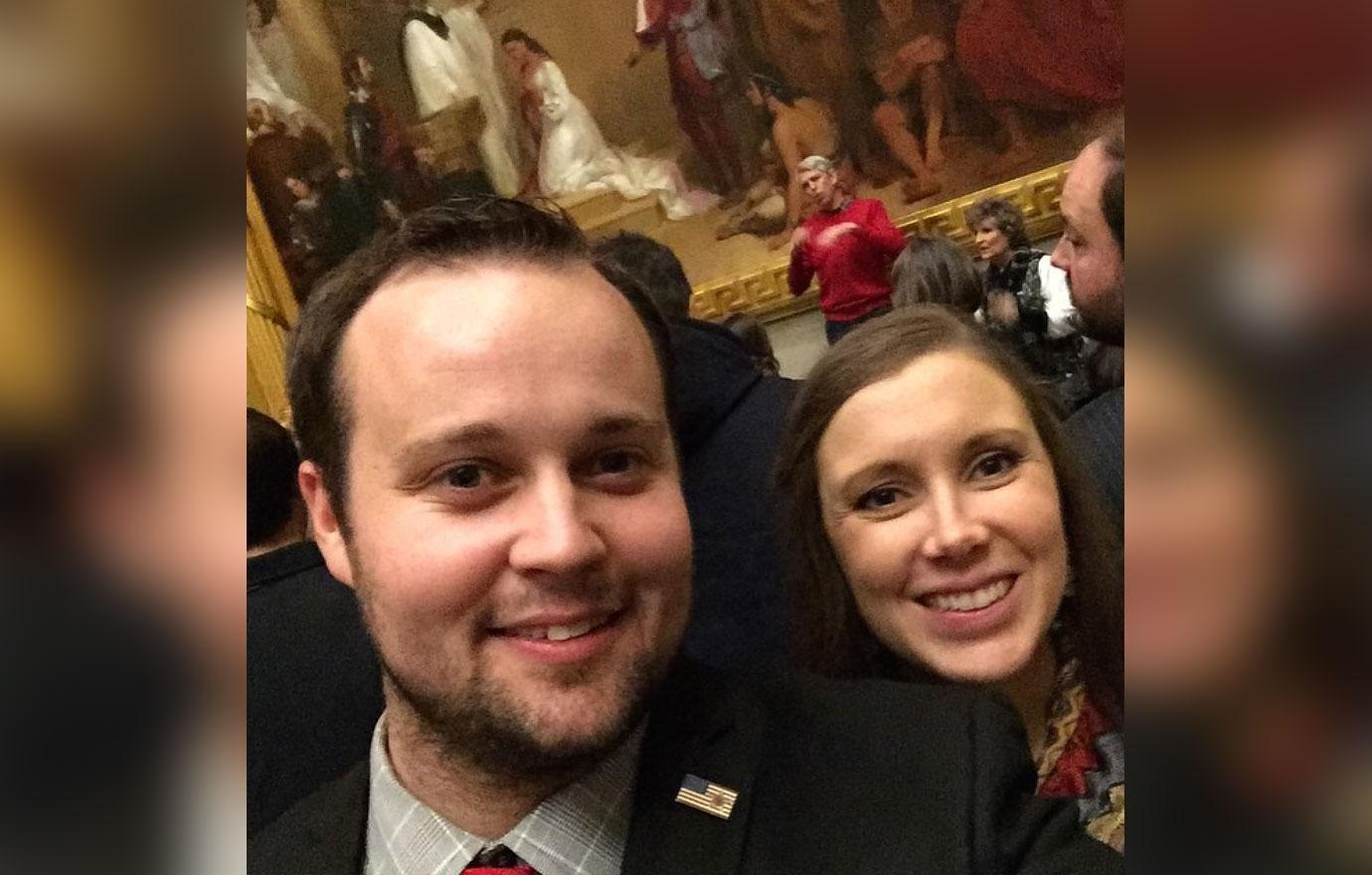 josh duggar sends secret message anna sentencing