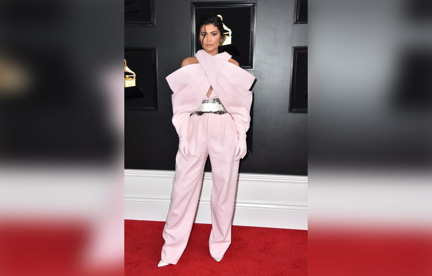 kylie jenner pink outfit