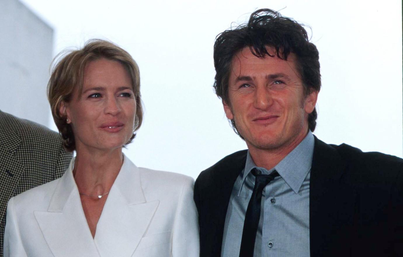 Exes Sean Penn, Robin Wright Spotted Together for 1st Time in Years