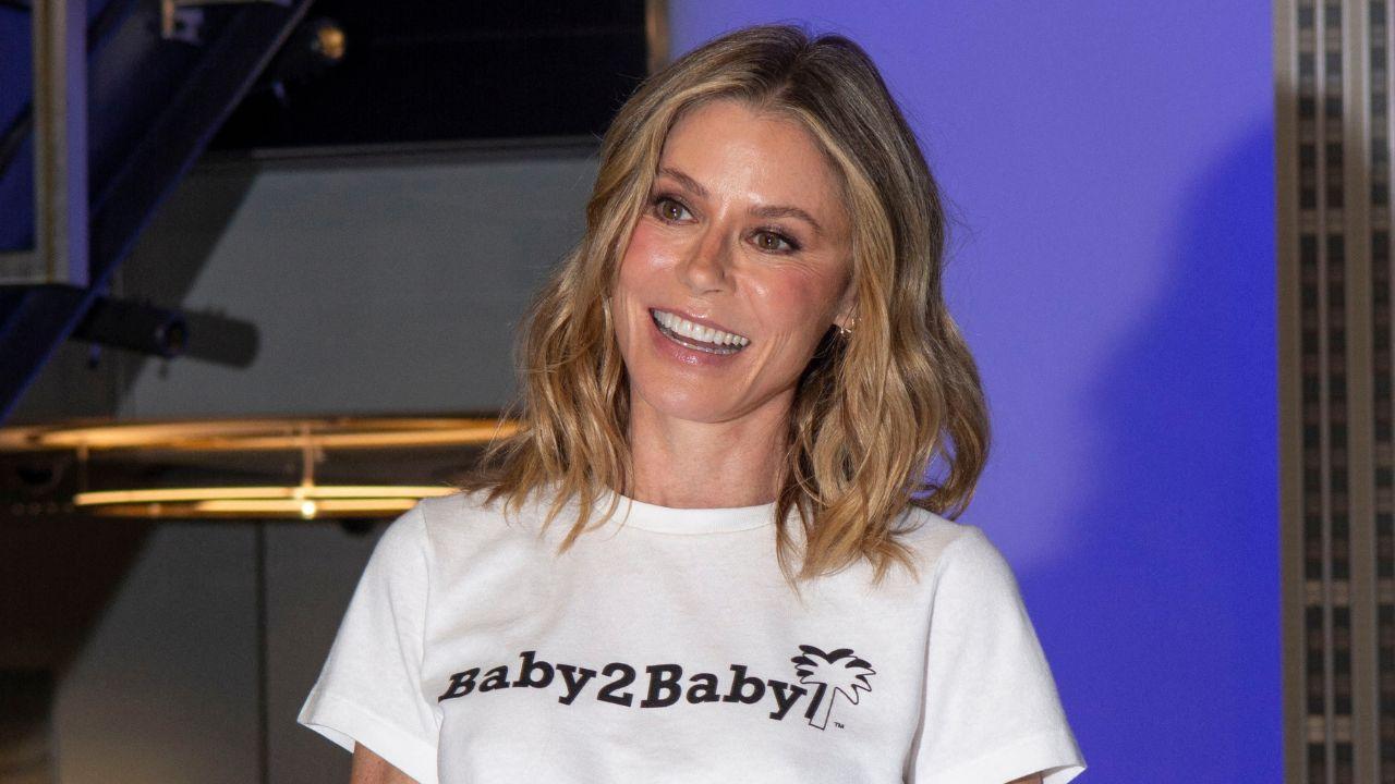 Photo of Julie Bowen