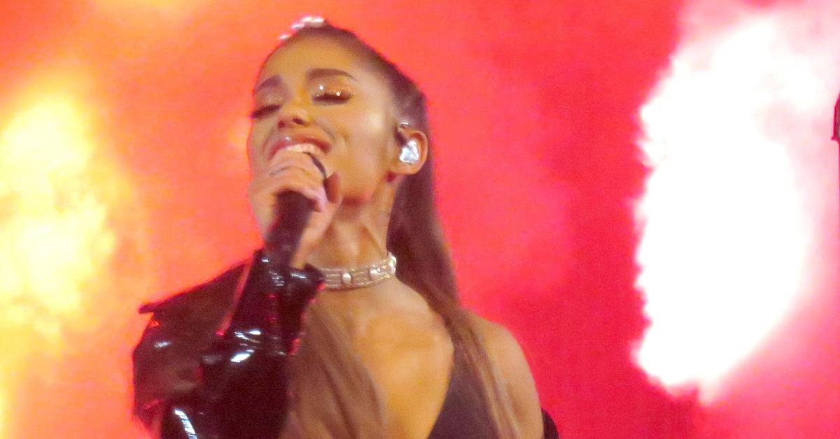 Celebrities React To Ariana Grande Concert Explosion