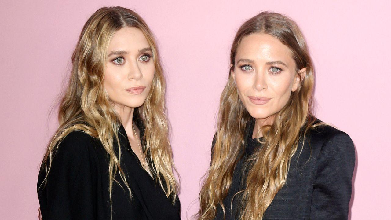 Image of Mary-Kate and Ashley Olsen