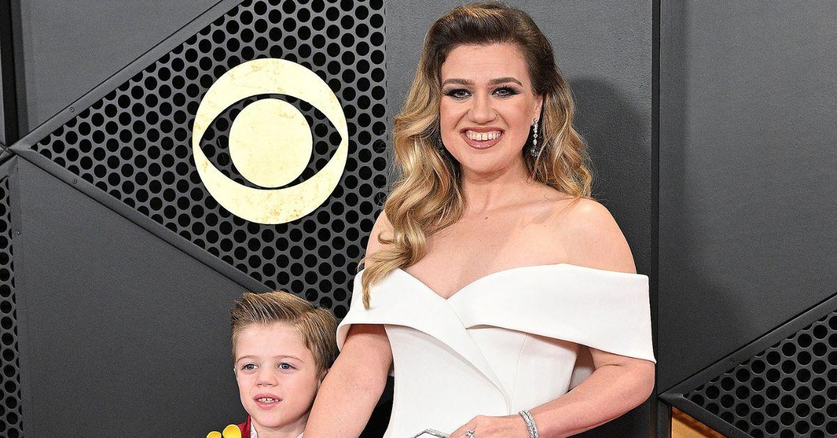 Photo of Kelly Clarkson