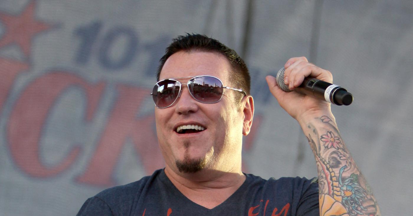 Smash Mouth Singer Steve Harwell Retires