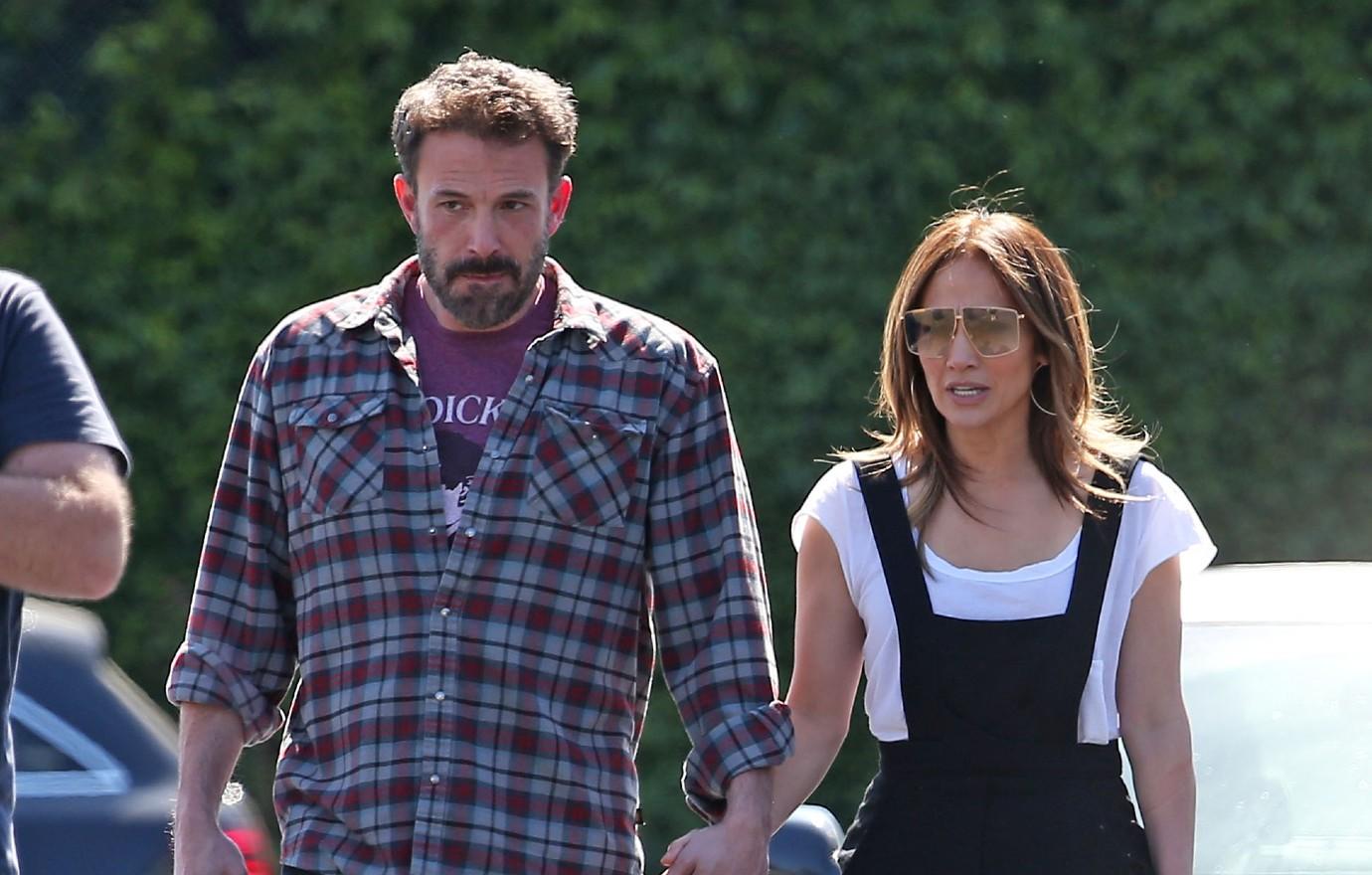 jennifer lopez ben affleck formal wedding details