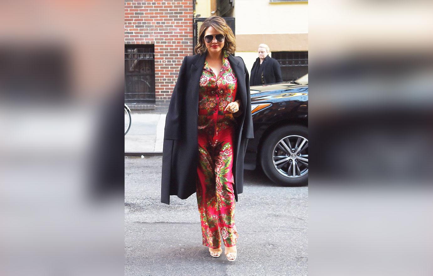 Chrissy teigen colorful suit