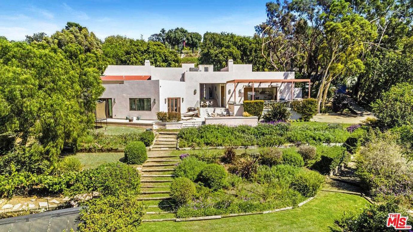 chris hemsworth elsa pataky sell home malibu real estate