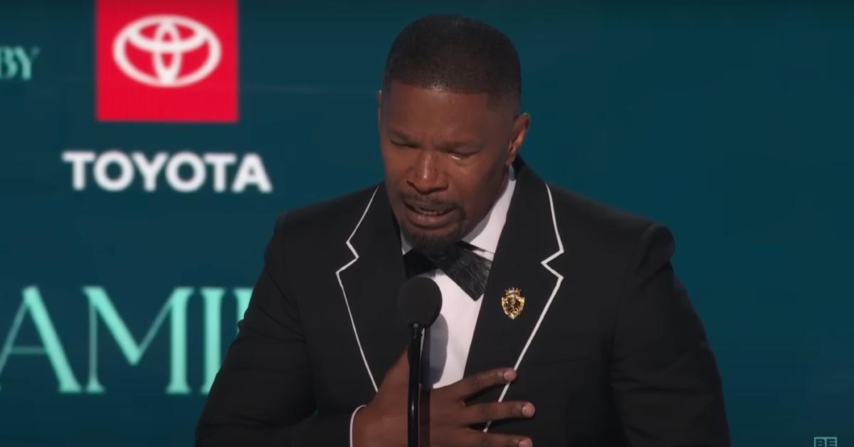 jamie foxx chokes up cries bet awards speech dying stroke video