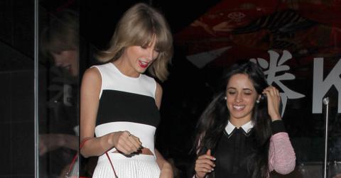 Taylor Swift Enjoys A Girl’s Night Out