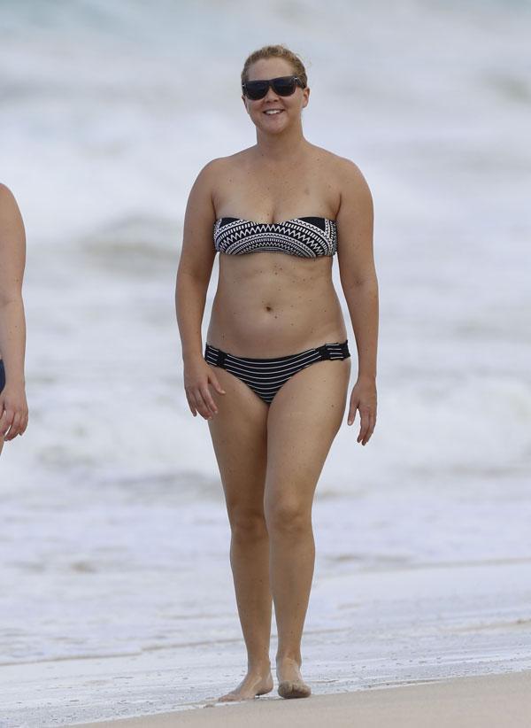 Amy Schumer Strapless Bikini Body Hawaii