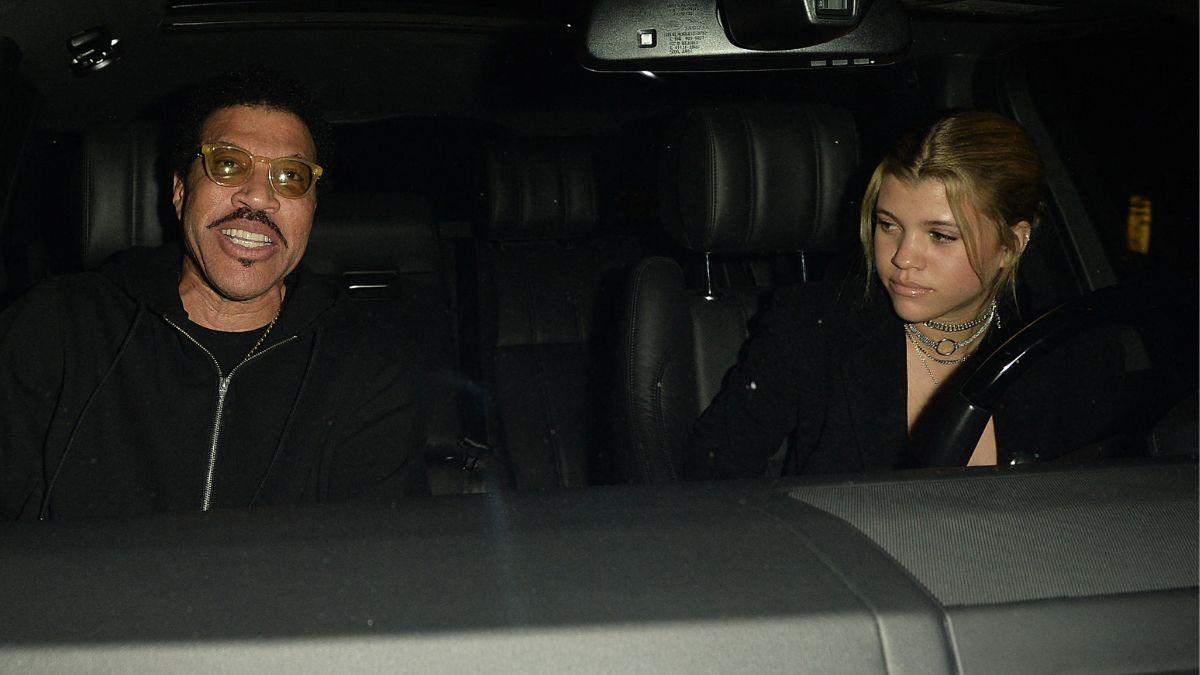 lionel richie family girlfriend ex wives kids