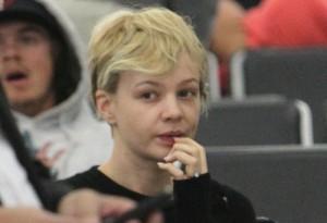 2011__09__Carey Mulligan Sept29neb 300×205.jpg