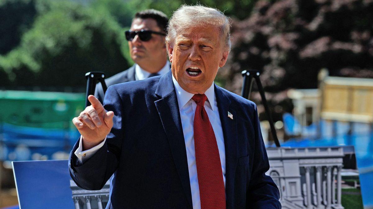 Image of The South Lawn fight drew growing scrutiny.