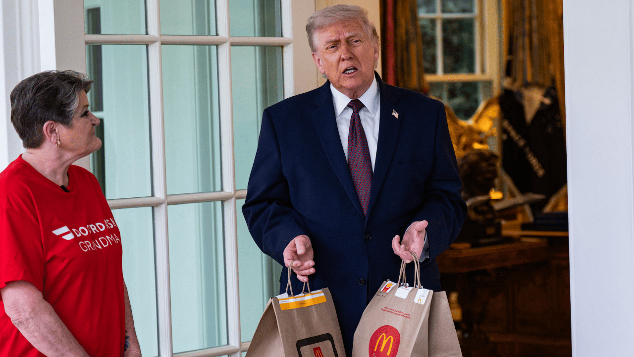 Image of Donald Trump reportedly consumed 12 cans of Diet Coke every single day in 2017.