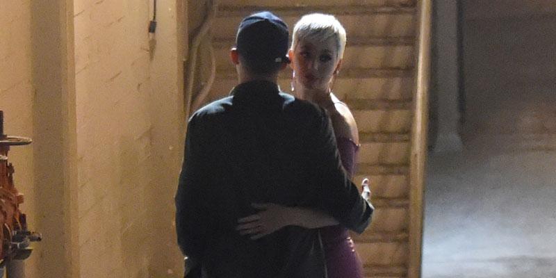 Katy perry orlando bloo pda post pic