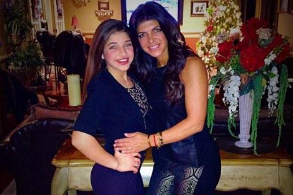 Gia giudice visits teresa giudice 3