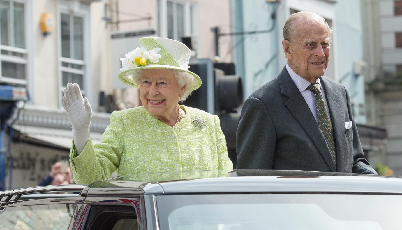 queen elizabeth ii attends prince philip memorial