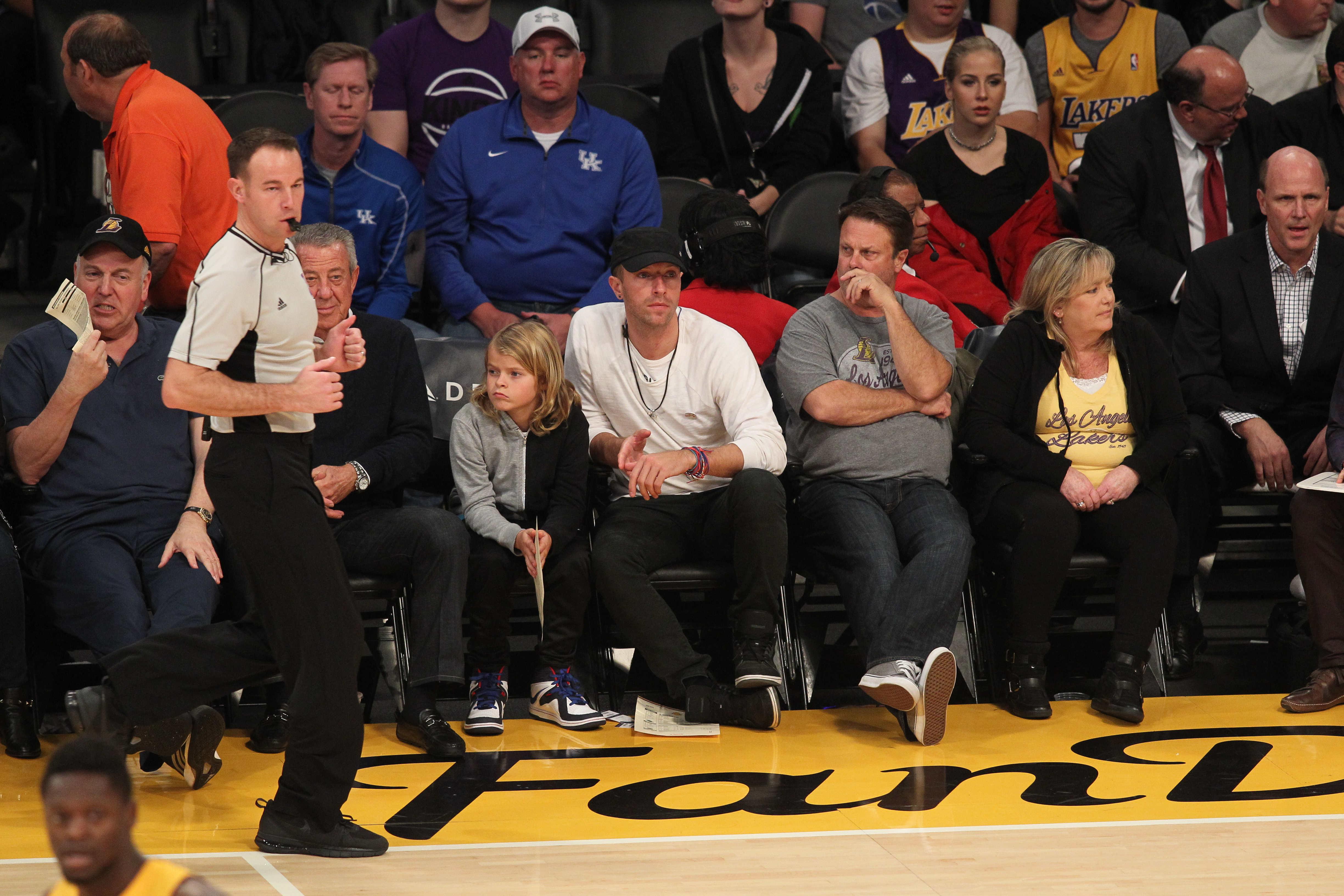 Chris and Moses Martin watch the Lakers lose again.