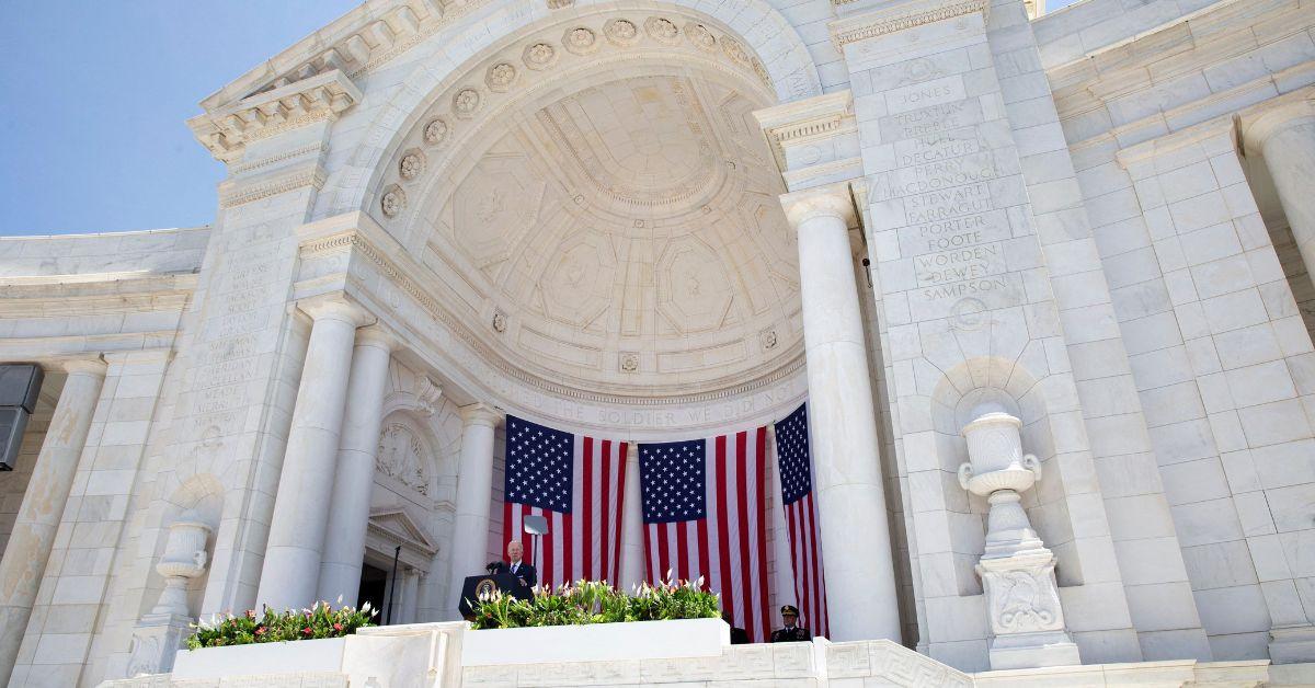 donald trump ridiculed arlington national cemetery film campaign ad