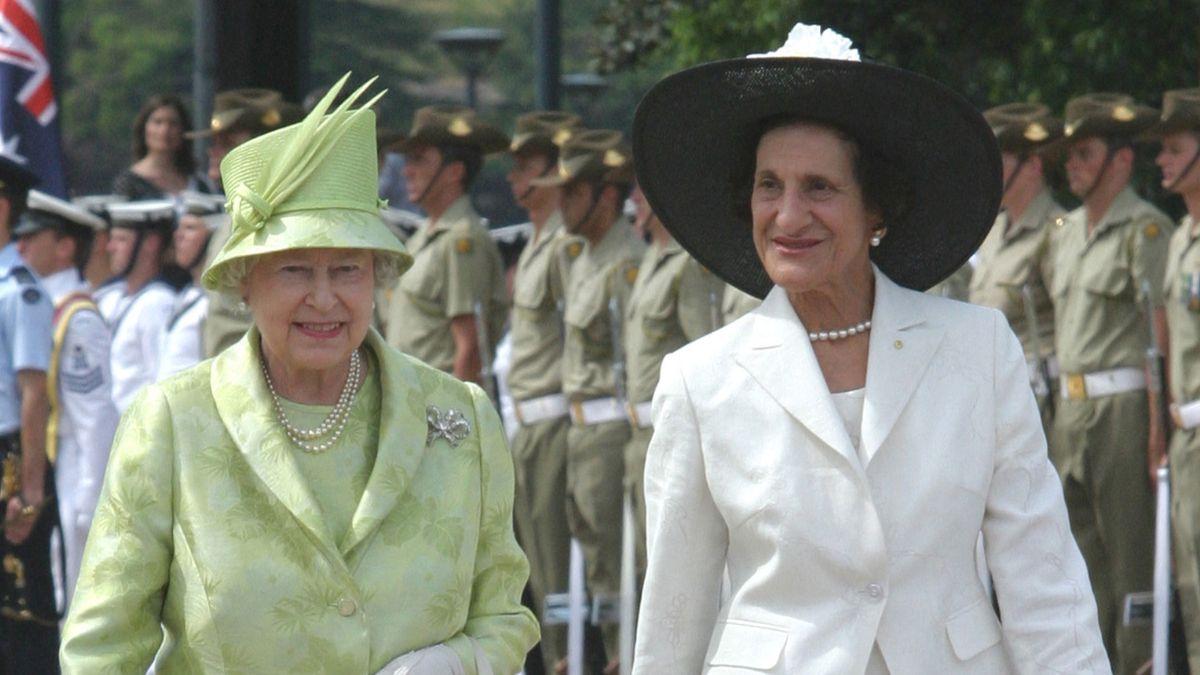 image of queen Elizabeth