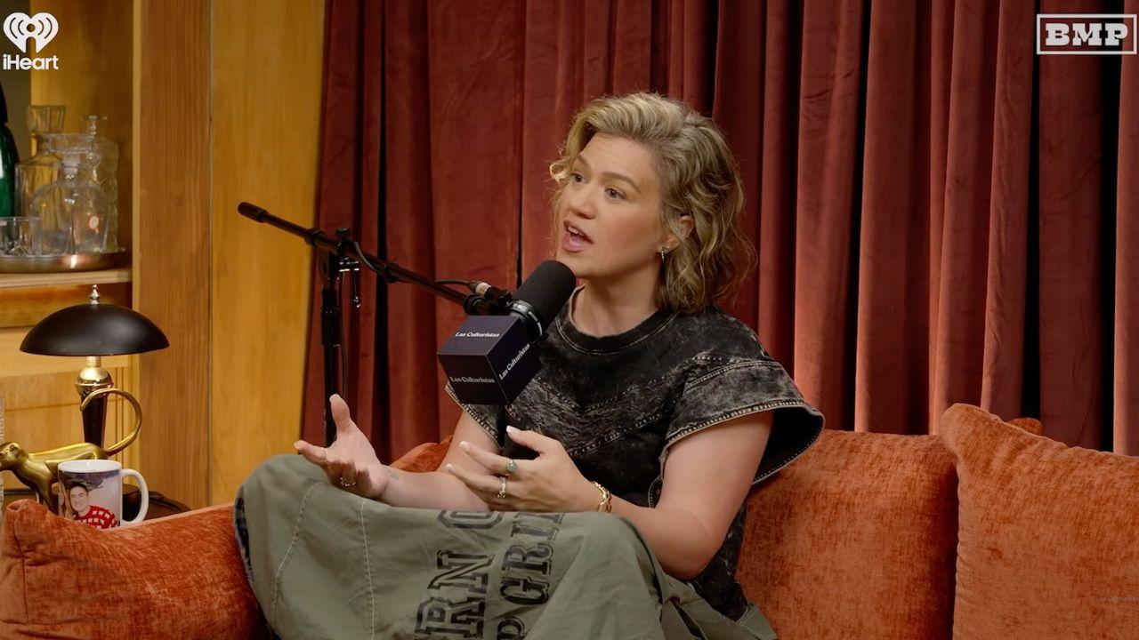 Photo of Kelly Clarkson recalled the sweet anecdote on a podcast.
