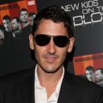 2011__01__Jonathan_Knight_Jan31newsnea 149×150.jpg