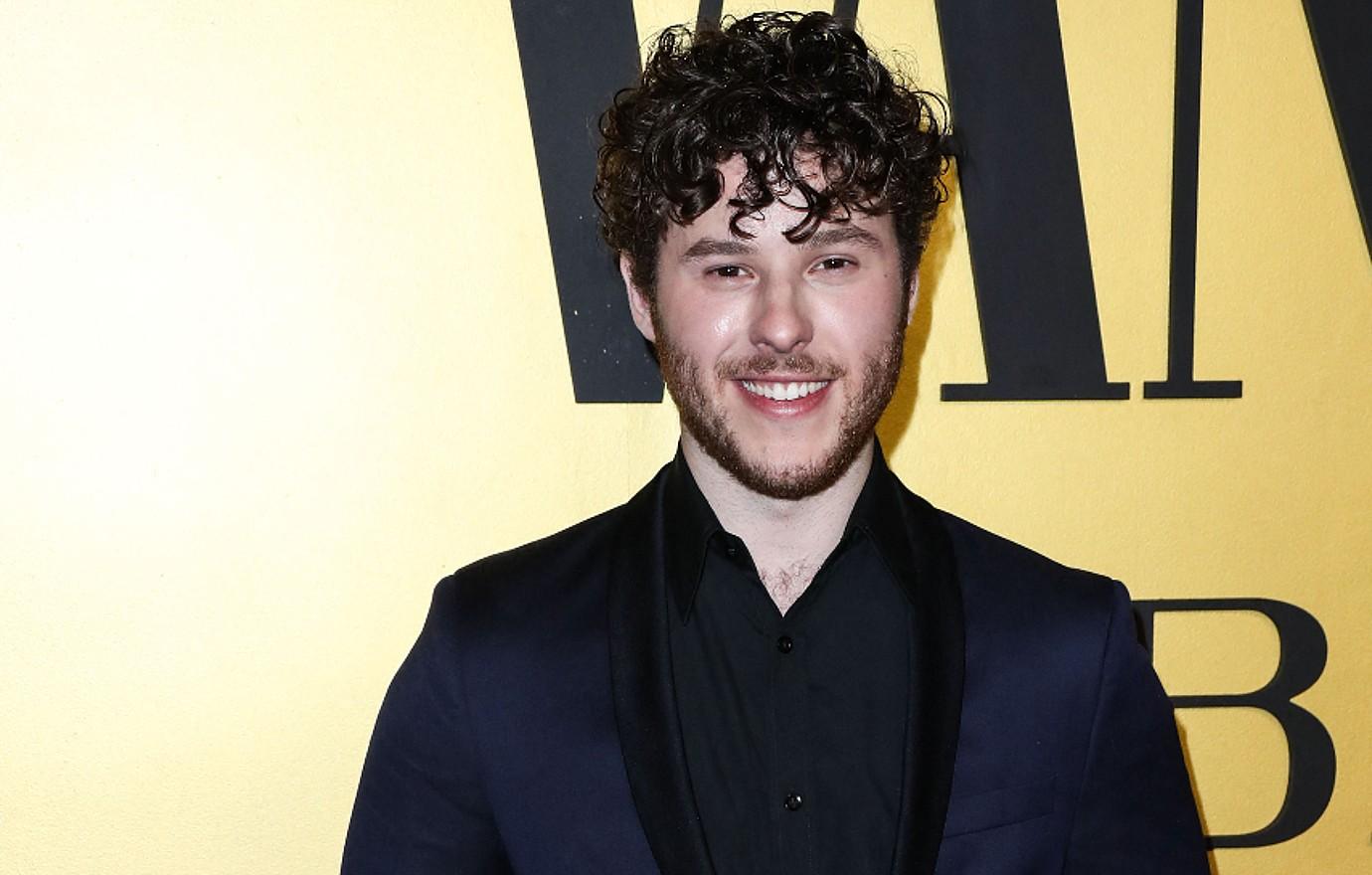 nolan gould found hard bond kids own age filming modern family