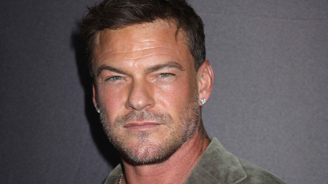 Image of Alan Ritchson.