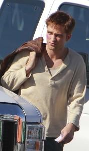 2011__01__Robert_Pattinson_Jan19newsnea 177&#215;300.jpg