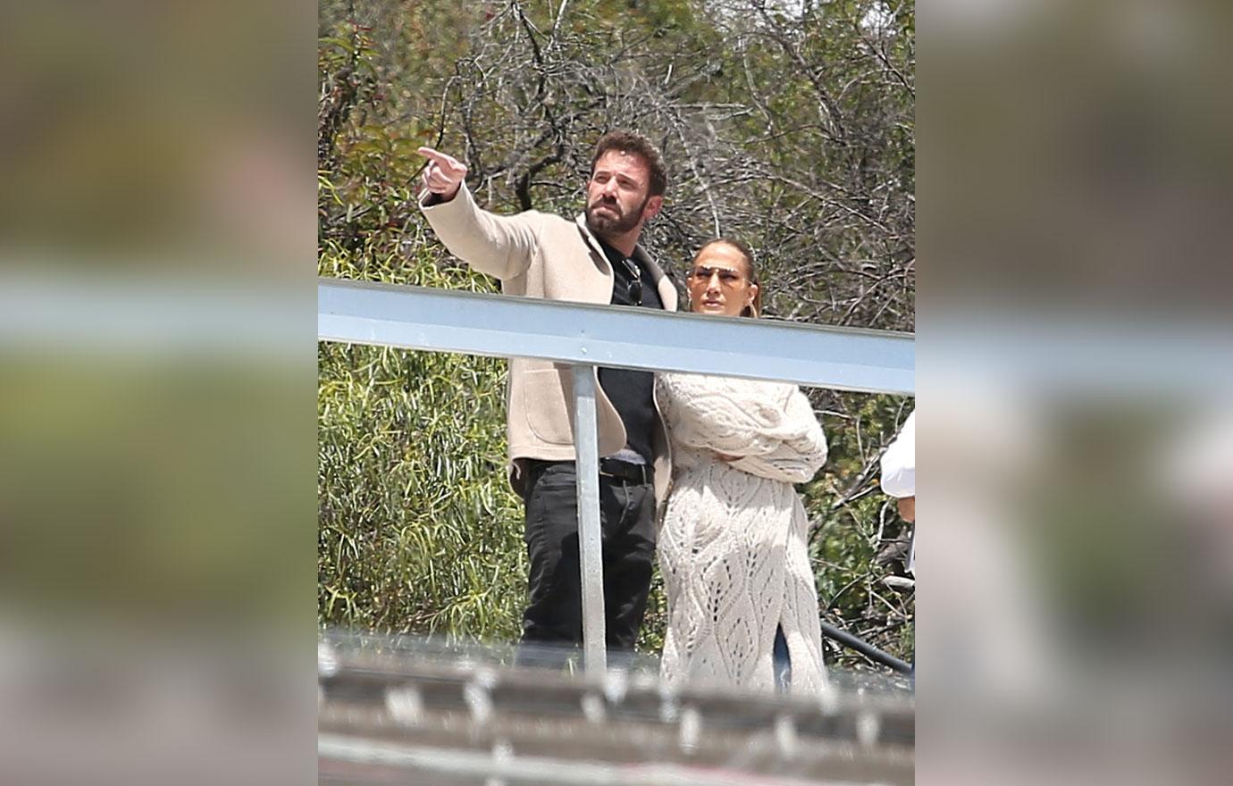 ben affleck and jennifer lopez continue house hunting  copy