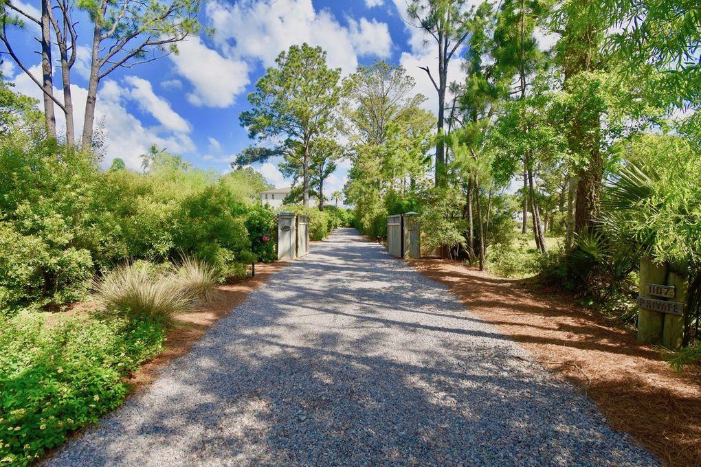 sandra house driveway