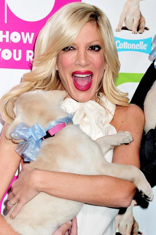 2010__01__tori_spelling_Jan28_03.jpg