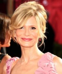 2010__08__okmagazine horoscopes kyrasedgwickjpg 210×300.jpg