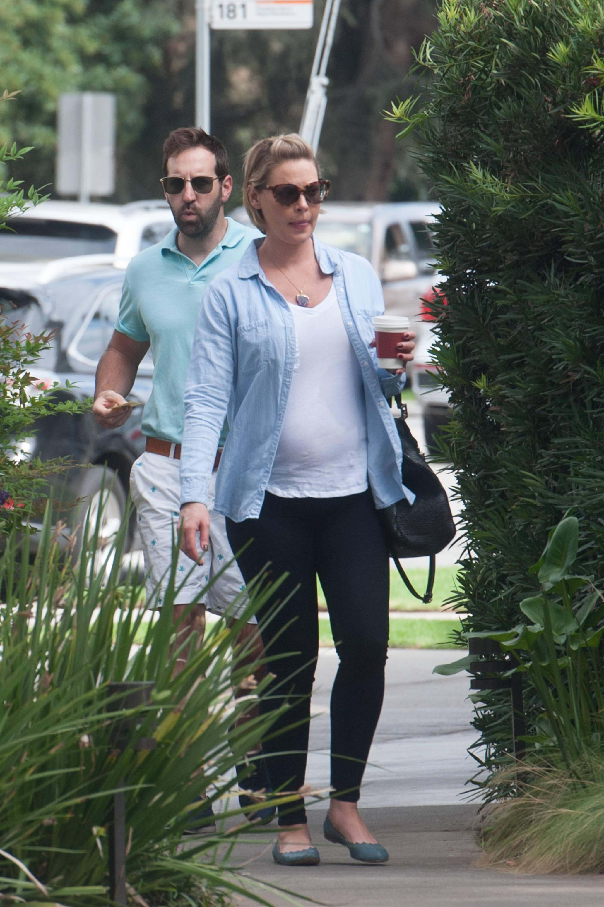 Pregnant Katherine Heigl and Josh