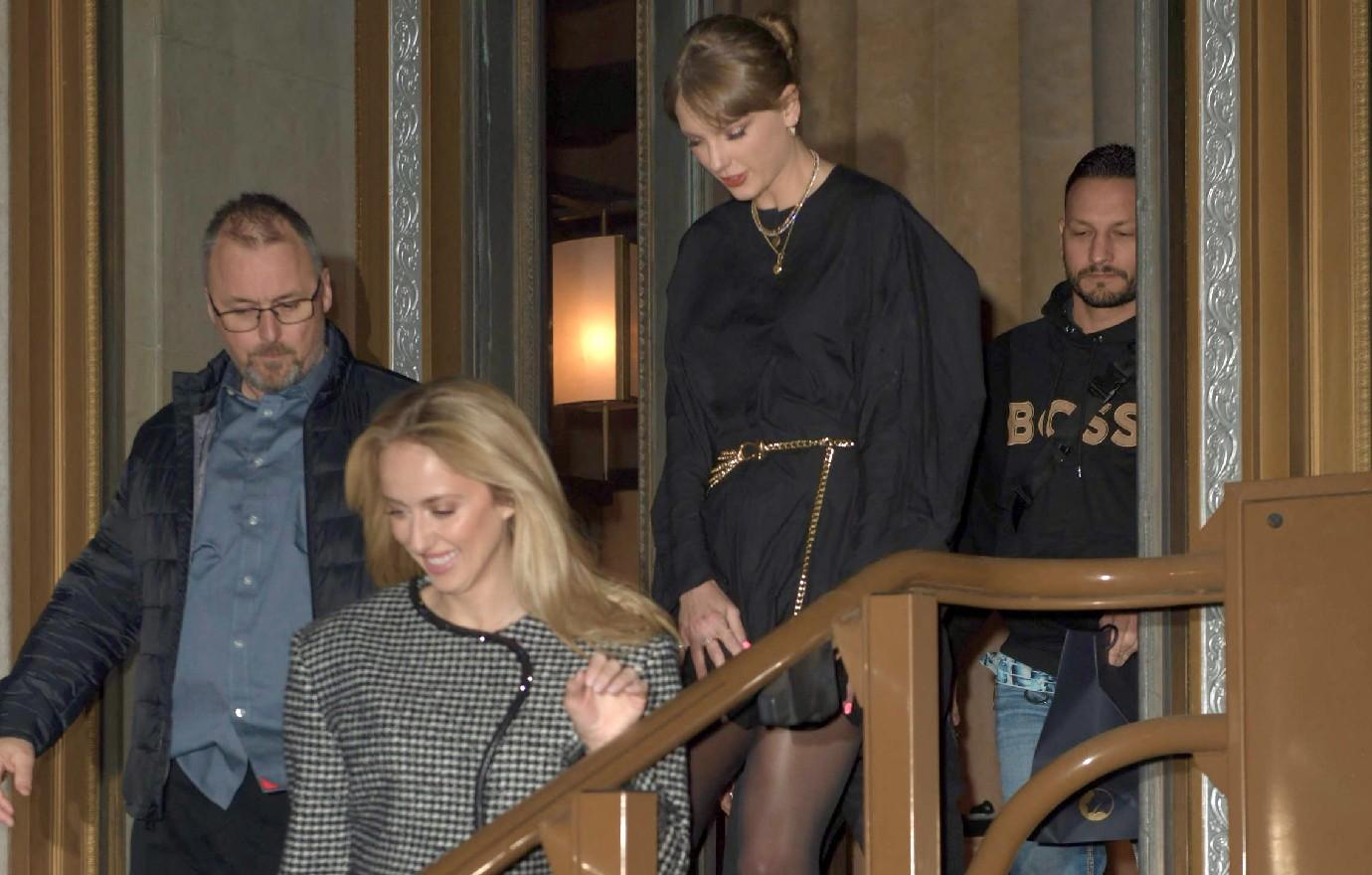 taylor swift sits different suite brittany mahomes chiefs donald trump