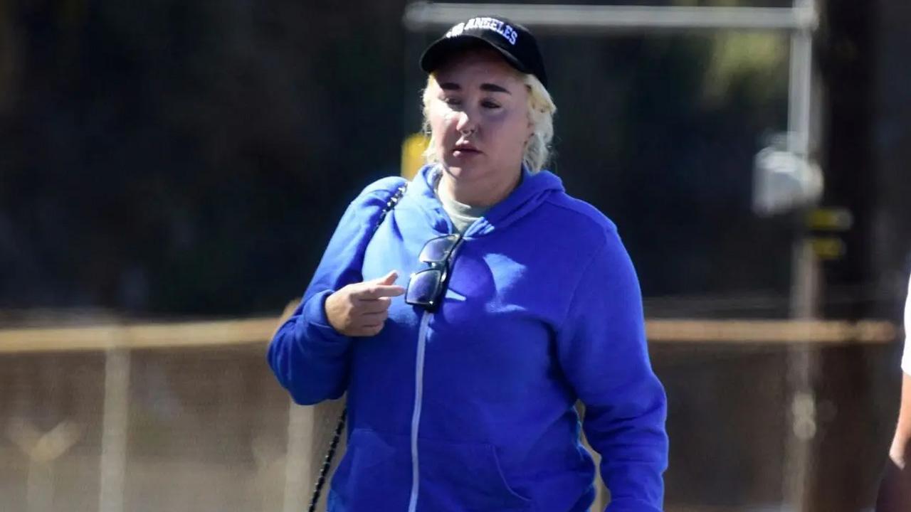 Photo of Amanda Bynes revealed she lost 20 pounds in November 2025.