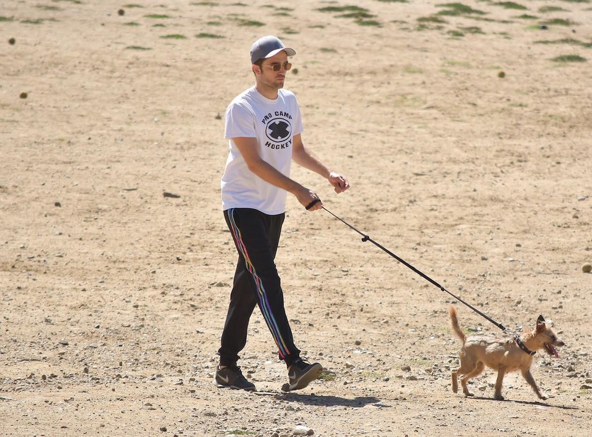 *EXCLUSIVE* Robert Pattinson walks his dog at the Laurel Canyon Dog Park