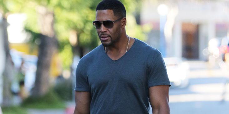 Michael strahan leaving live early gma tension kelly ripa