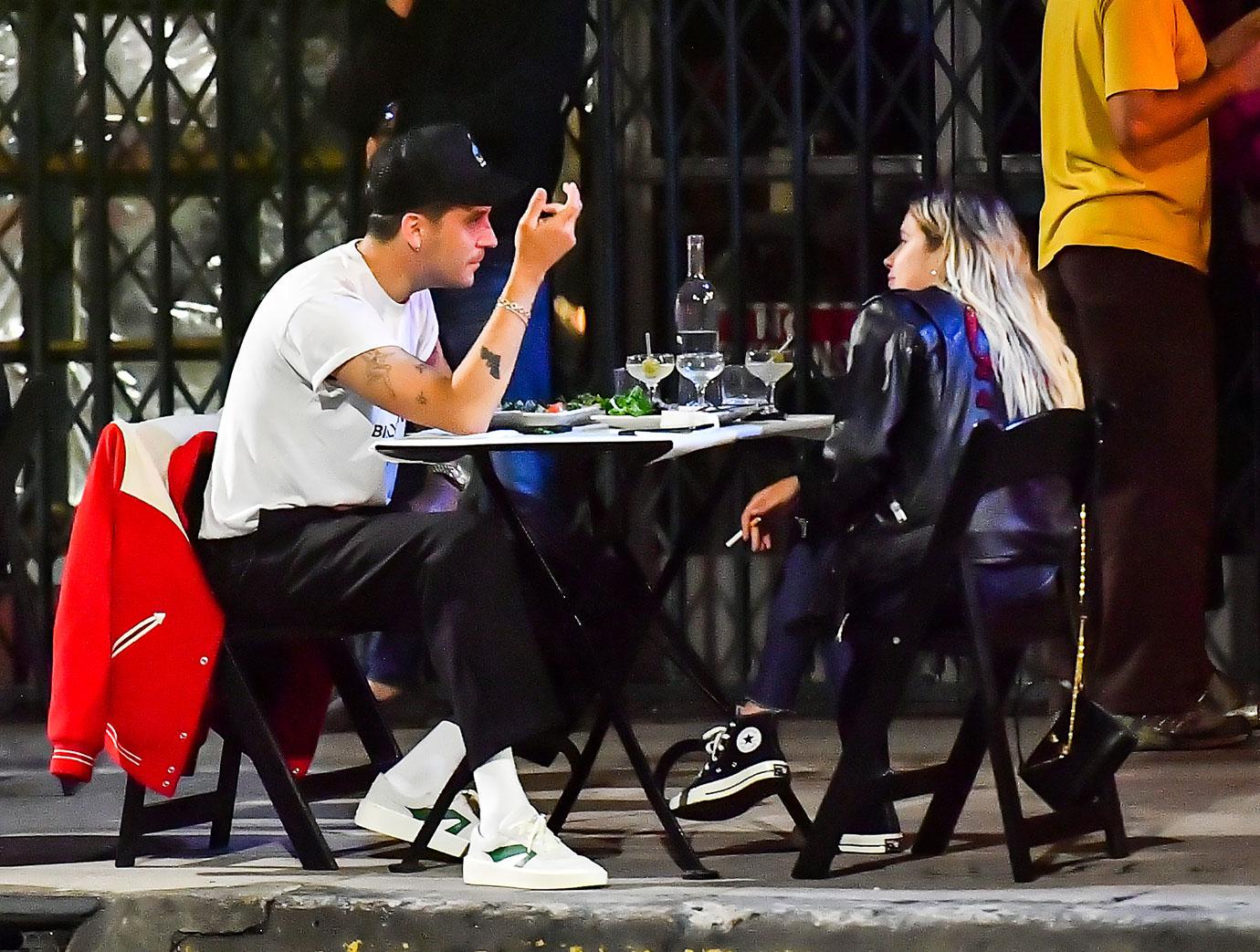 G-Eazy Packs On The PDA On Music Video Set: Photos