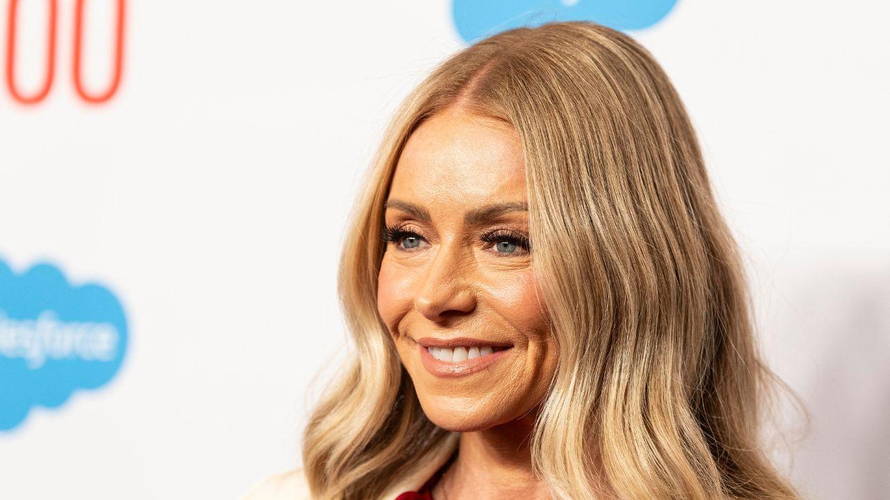 Image of Kelly Ripa will return after Labor Day.