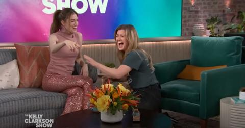 Photo of Kelly Clarkson and Allison Williams