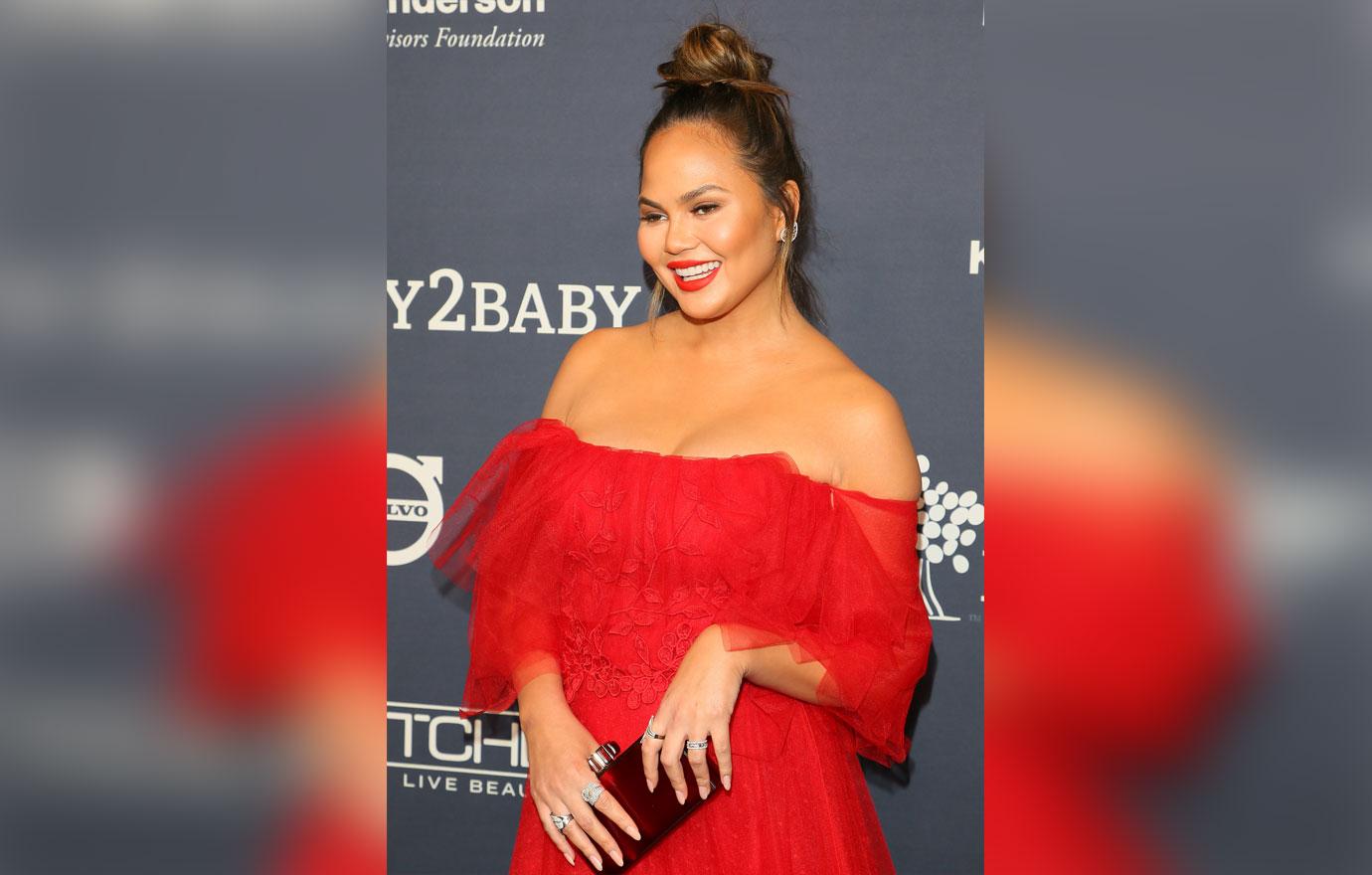 Chrissy teigen pregnant headaches 6