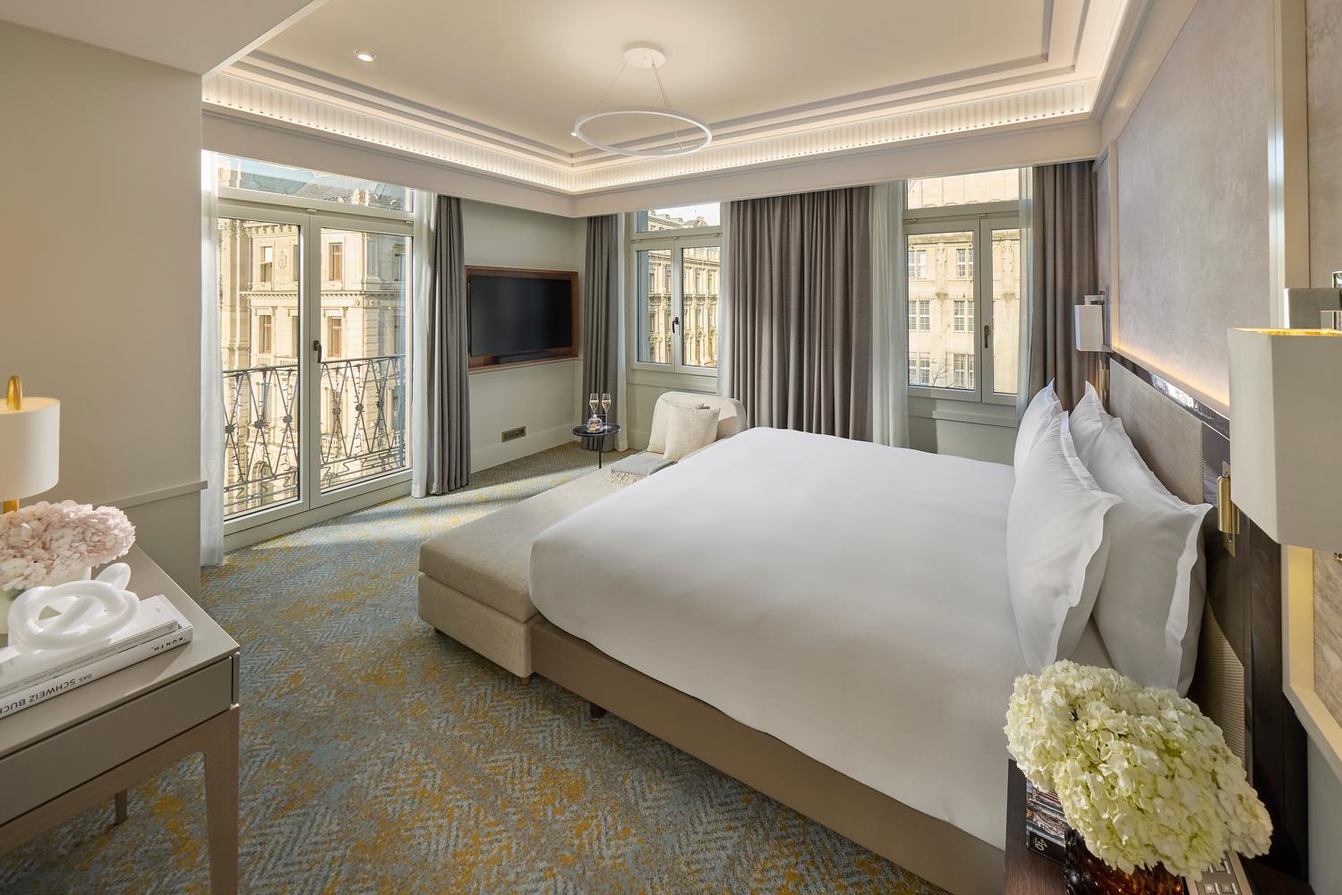 mandarin corner suite