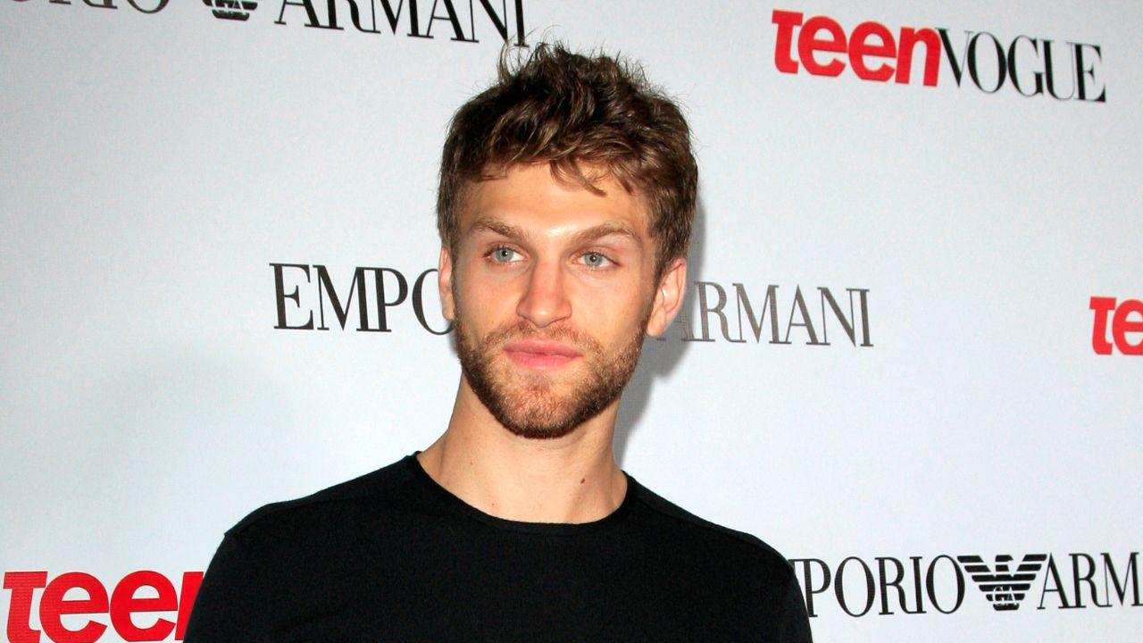 who is keegan allen pretty little liars actor robbed gunpoint knifepoint