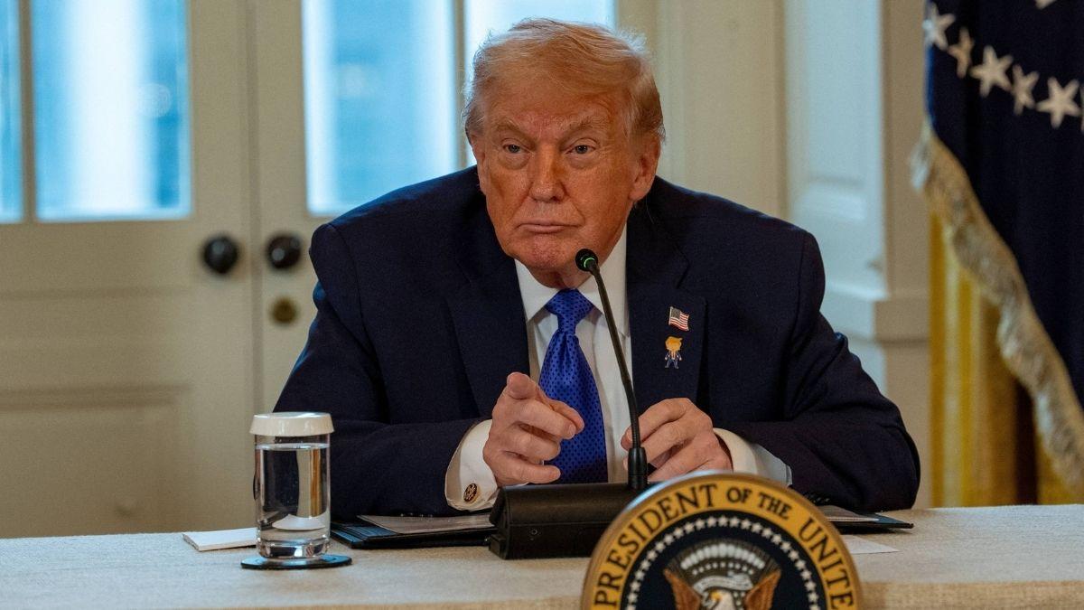 image of Donald Trump continues to brag about 'acing' cognitive exams.