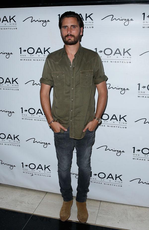 Scott disick cancels 1oak appearance 06