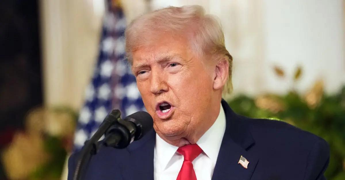 Image of Donald Trump claimed he kicked Jeffrey Epstein out his Mar-a-Lago club for being a 'creep.'