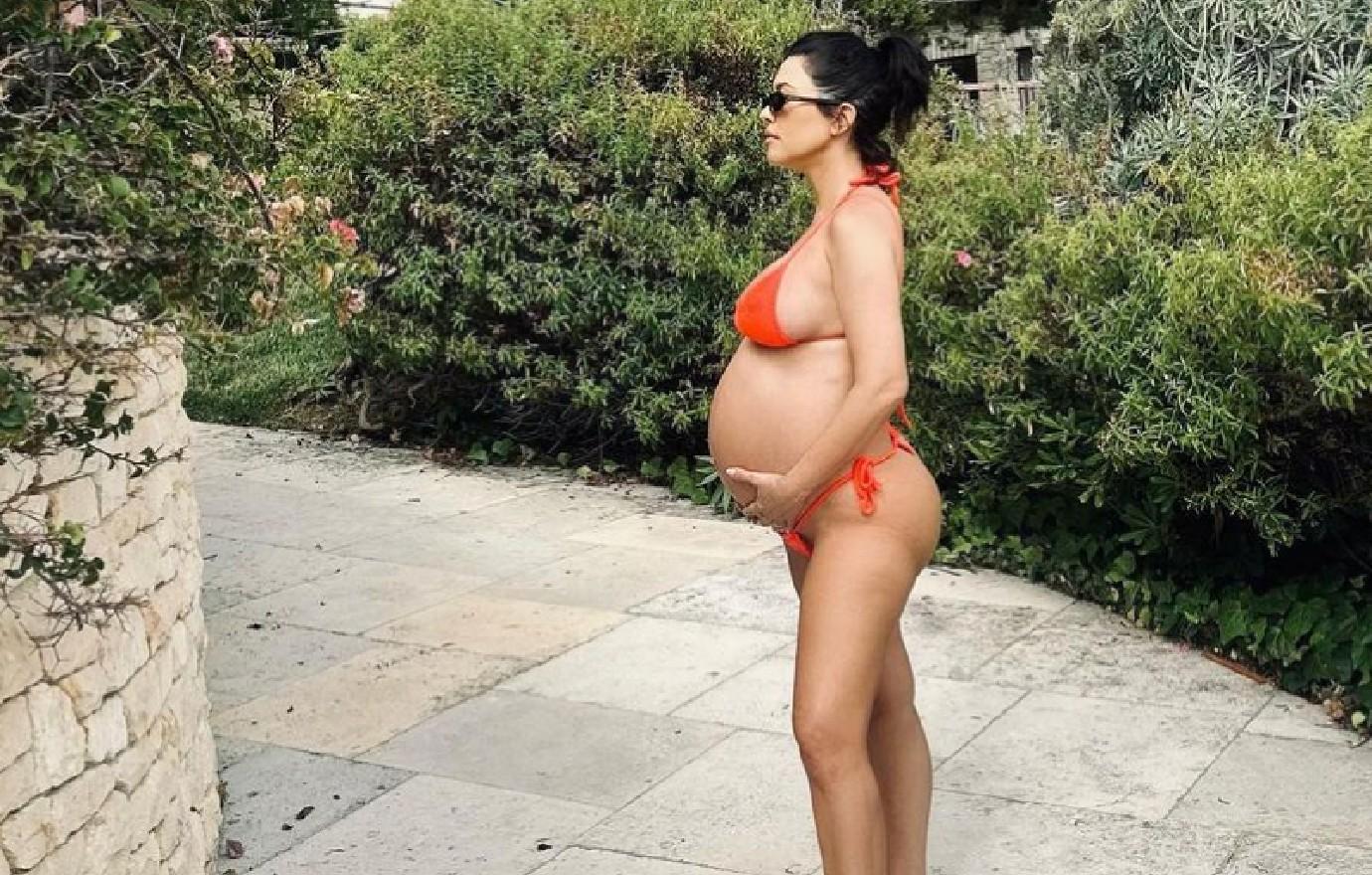 Kourtney Kardashian shuts down backlash over getting pregnant at 44 – NBC  Los Angeles