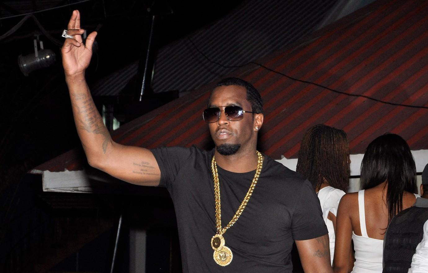 sean diddy combs federal agents took notes lawyers jail raid